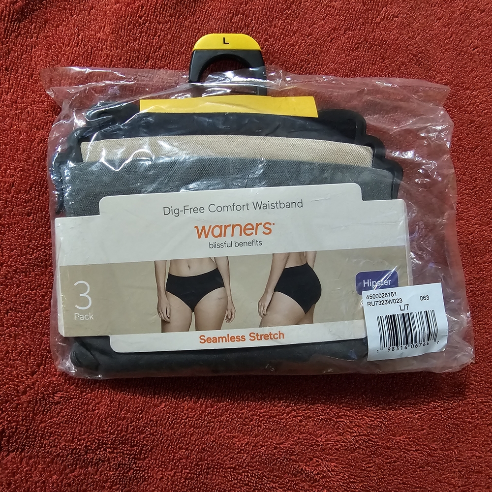 Warner's Seamless Stretch Hipster Panties 3-Pack - Black, Gray, Tan